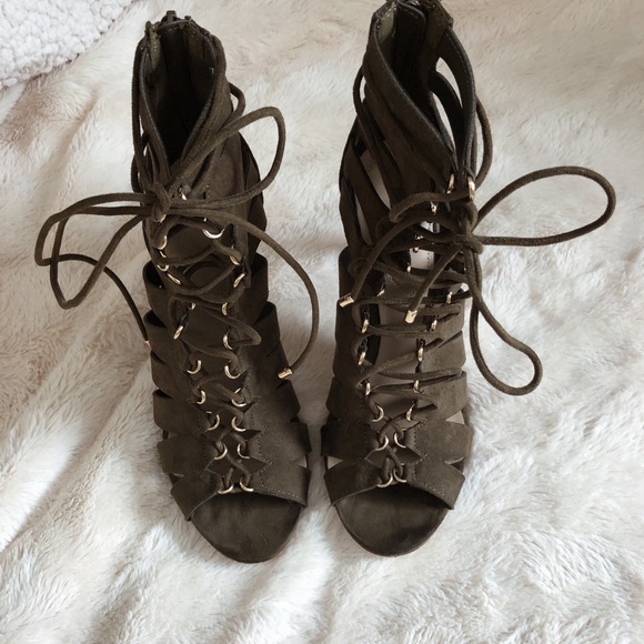 Olive ALDO lace up heels - Picture 2 of 6